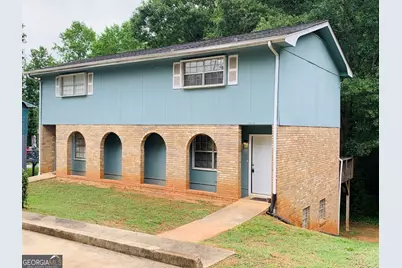 1069 Laurel Lane NW #B, Conyers, GA 30012 - Photo 3