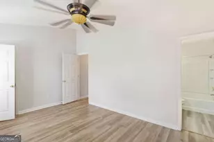 5559 Strathmoor Manor Cir, Lithonia, GA 30058 - Photo 17