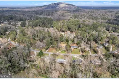 611 Navarre Drive, Stone Mountain, GA 30087 - Photo 31