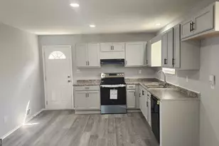 8423 Avalon Dr, Riverdale, GA 30274 - Photo 3