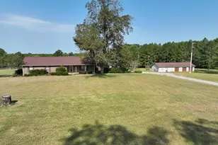 4909 Perry Rd, Claxton, GA 30417 - Photo 1