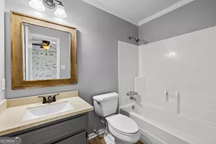 240 N Hampton Dr, Fayetteville, GA 30215 - Photo 15