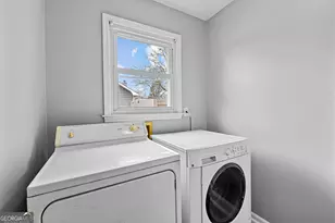 240 N Hampton Dr, Fayetteville, GA 30215 - Photo 17