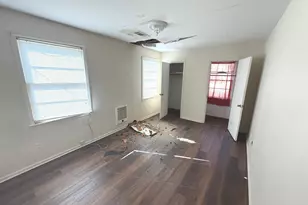 315 W Church St, Swainsboro, GA 30401 - Photo 11