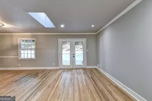 866 Armand Ct NE, Atlanta, GA 30324 - Photo 9