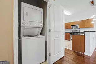 870 NW Mayson Turner Road NW, Atlanta, GA 30314 - Photo 9