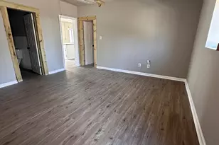 481 Main St, Clermont, GA 30527 - Photo 7