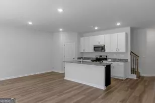 5436 Biltmore Dr, Atlanta, GA 30349 - Photo 7