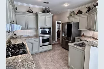 12 Village Lane, Newnan, GA 30265 - Photo 11