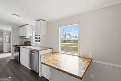 196 Barn Road Circle, Jesup, GA 31545 - Photo 9