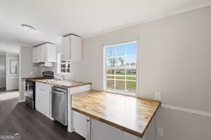 196 Barn Road Circle, Jesup, GA 31545 - Photo 9