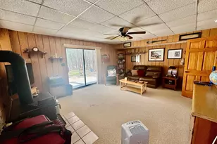 246 Harvey Ln, Lavonia, GA 30553 - Photo 5