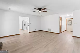 445 Cornwallis Way, Fayetteville, GA 30214 - Photo 5