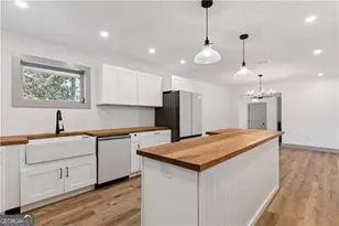 215 Harper St, Jesup, GA 31545 - Photo 11