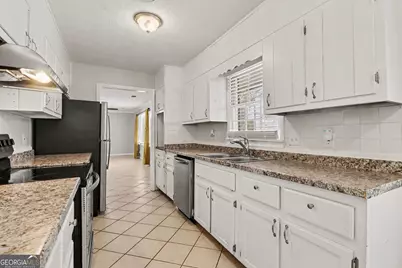 727 S Carter Drive, Jonesboro, GA 30236 - Photo 9