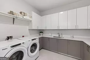 2425 Peachtree Rd NE, Atlanta, GA 30305 - Photo 17