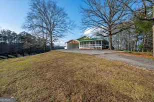 35 Saddleback Farms Dr, Newnan, GA 30263 - Photo 5