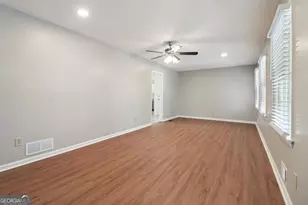 560 Donna Dr SW, Smyrna, GA 30082 - Photo 9