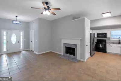 182 Hawk Lane, Carrollton, GA 30116 - Photo 5