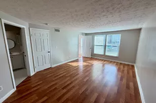 4267 Parkview Ct, Stone Mountain, GA 30083 - Photo 9