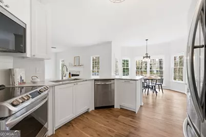 3925 Charlemagne Way SW, Marietta, GA 30064 - Photo 9