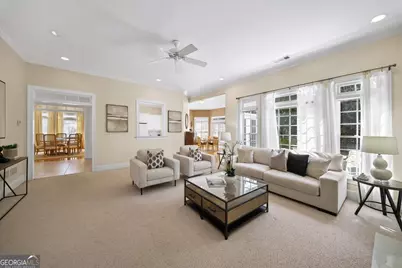 300 Nell Court, Sandy Springs, GA 30342 - Photo 11