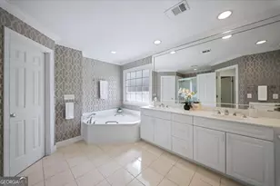 300 Nell Ct, Sandy Springs, GA 30342 - Photo 25