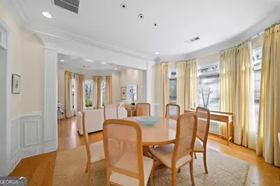 300 Nell Court, Sandy Springs, GA 30342 - Photo 9