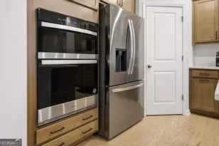 361 Riverclub Rd, Acworth, GA 30101 - Photo 9