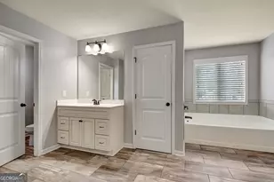 201 Fox Hall Crossing E, Senoia, GA 30276 - Photo 37