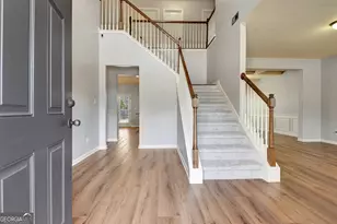 201 Fox Hall Crossing E, Senoia, GA 30276 - Photo 5