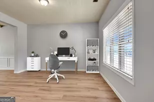 201 Fox Hall Crossing E, Senoia, GA 30276 - Photo 9