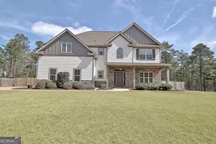 201 Fox Hall Crossing E, Senoia, GA 30276 - Photo 1