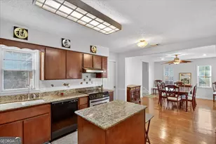 111 N Sheftall Cir, Savannah, GA 31410 - Photo 9