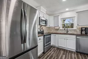 412 Cherry Point Ct, Saint Marys, GA 31558 - Photo 9