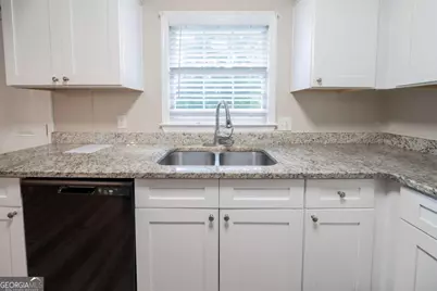 2091 Moon Drive SW, Conyers, GA 30094 - Photo 7