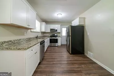 3904 W Hilda Circle, Decatur, GA 30035 - Photo 3