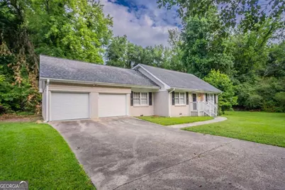 542 Hasty Drive, Lithia Springs, GA 30122 - Photo 3