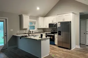 1027 Mary Nell Ct, Valdosta, GA 31601 - Photo 3