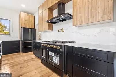 2047 Drew Valley Road NE, Brookhaven, GA 30319 - Photo 11