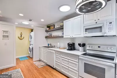 850 Mallery Street, Saint Simons, GA 31522 - Photo 9