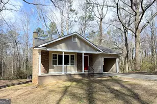 110 Walker Woods Dr, Carrollton, GA 30116 - Photo 1