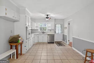 211 Castleman Road, Carrollton, GA 30116 - Photo 17