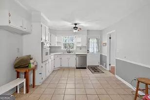 211 Castleman Rd, Carrollton, GA 30116 - Photo 17