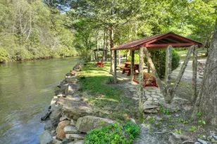 730 Riverside Ln, Blue Ridge, GA 30513 - Photo 3