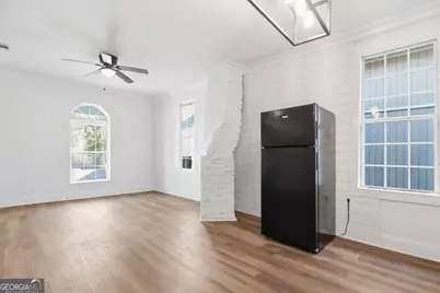 807 W 52nd Street, Savannah, GA 31401 - Photo 13