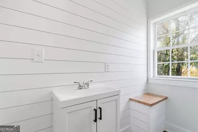 807 W 52nd Street, Savannah, GA 31401 - Photo 19