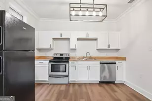 807 W 52nd St, Savannah, GA 31401 - Photo 11