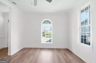 807 W 52nd St, Savannah, GA 31401 - Photo 7