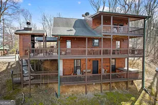 225 Eagles Nest Ln, Blue Ridge, GA 30513 - Photo 3